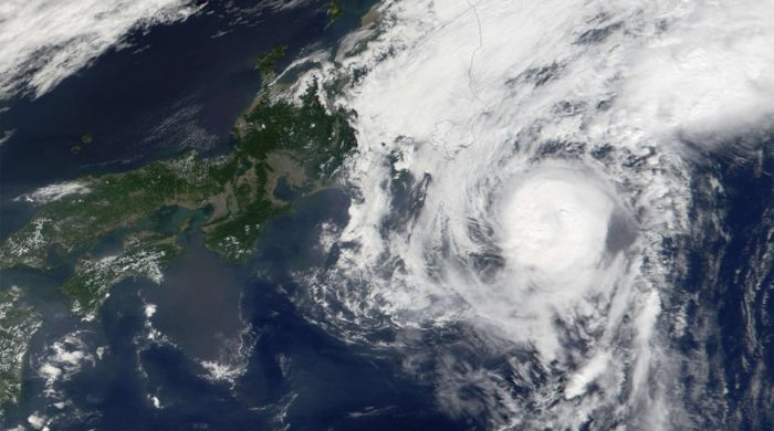 China on alert as Typhoon Mulan nears
